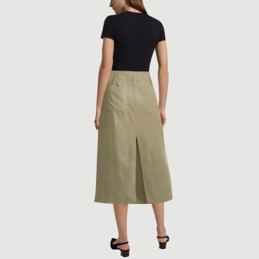 Pleated A-line maxi skirt with back zipper