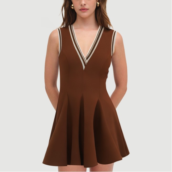 Brown V-neck sleeveless pleated dress
