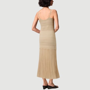 Elegant hollow flared knitted maxi skirt