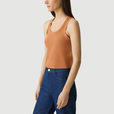 Deep U-neck thick-edge slim-fit camisole